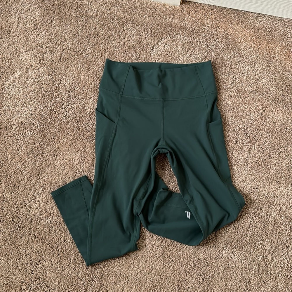 Fabletics PureLuxe Capri Legging - Dark Green Stitching Sz Medium